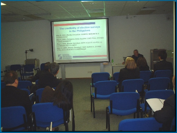 602x451 pixels (101K)